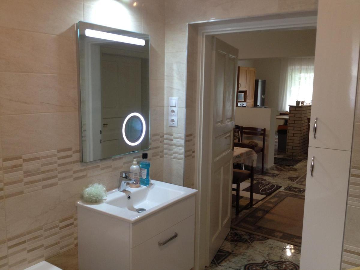 Akos Haz Villa Сиофок Екстериор снимка